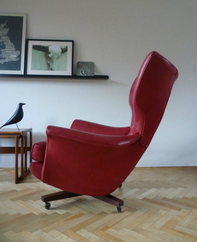 Vintage G Plan 6250 Swivel Chair in custom red leather side